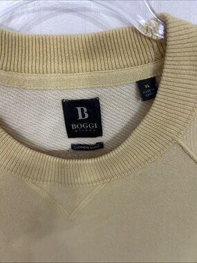 Boggi Milano Men's Cashmere-Blend Crewneck Sweater in Pale Yellow
